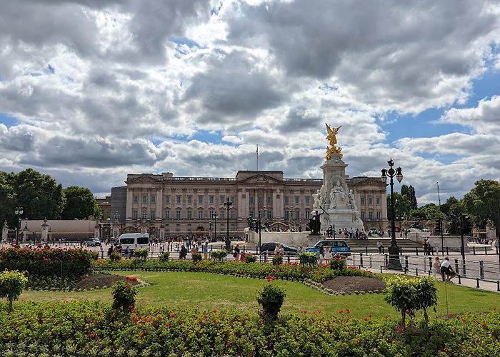 Buckingham Palace photo