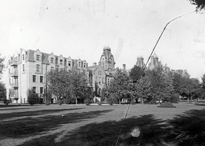 Toronto East General Hospital The history of the first hospitals in Toronto photo