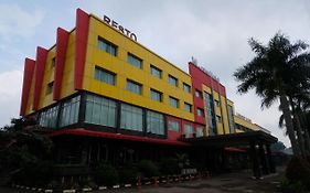 M-One Hotel Bogor Exterior photo