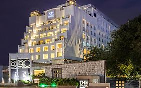 Hotel The Park Chennai Exterior photo