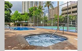 Ferienwohnung Spacious Studio W/ Parking, Beach/Mall/Park Honolulu Exterior photo