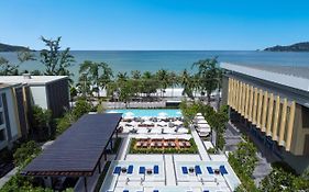 Four Points By Sheraton Phuket Patong Beach Resort Exterior photo