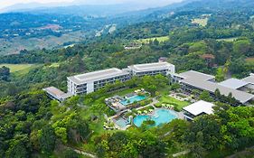 Royal Tulip Gunung Geulis Resort&Golf Bogor Exterior photo