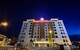 Grand Puteri Hotel Kuala Terengganu Exterior photo