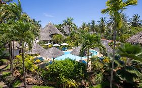 Aestus Villas Resort Diani Beach Exterior photo