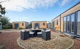 Goldenhill Retreats Lodges Bamburgh Exterior photo