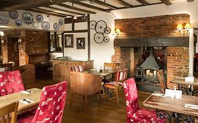 The White Horse Hotel And Luxury Shepherds Huts Eye  Exterior photo