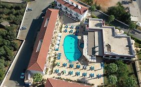 Cosmelenia Hotel Apartments Agia Napa Exterior photo