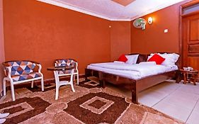 Bed and Breakfast Royal Lake View Gardens Kampala Exterior photo