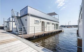 Hotel Aqualiving Aalsmeer Exterior photo