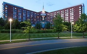 Hotel Hilton Boston Logan Airport Exterior photo