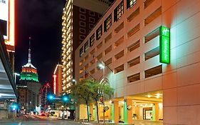 Holiday Inn San Antonio-Riverwalk, an IHG Hotel Exterior photo