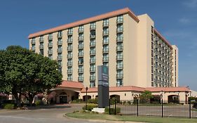 Embassy Suites By Hilton Tulsa I-44 Exterior photo