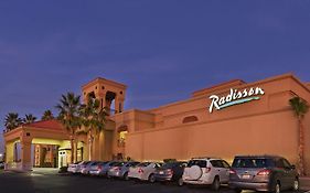 Radisson Hotel El Paso Airport Exterior photo