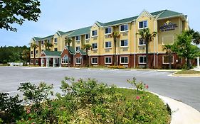 Microtel Inn & Suites By Wyndham Panama-Stadt Exterior photo