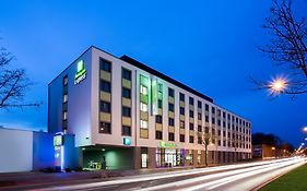 Holiday Inn Express Augsburg Exterior photo