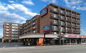 Howard Johnson Plaza By Wyndham By The Falls Niagara-Fälle Exterior photo