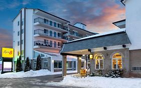 Hotel Super 8 By Wyndham Niagara Falls By The Falls Exterior photo