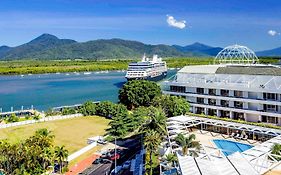 Pullman Reef Hotel Casino Cairns Exterior photo