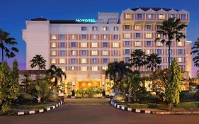 Novotel Solo Exterior photo