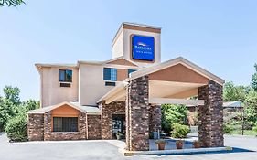 Hotel Baymont By Wyndham Newark At University Of Delaware Exterior photo