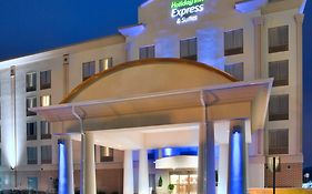 Holiday Inn Express Hotel&Suites Fredericksburg Exterior photo
