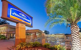 Hotel Howard Johnson By Wyndham Historic Lake Charles Exterior photo