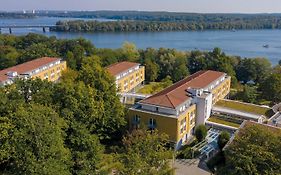 Seminaris Seehotel Potsdam Exterior photo