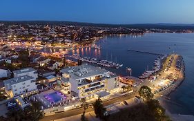 Luxury Hotel Riva Malinska Exterior photo