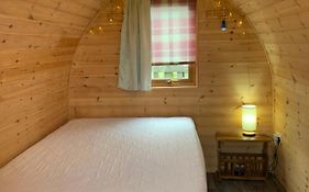 Hotel Poplars Farm Site Glamping Pods Adults Only Hulland Exterior photo