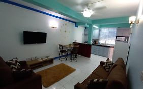 Ferienwohnung Cozy Vacation Retreat With Free Parking Roseau Exterior photo