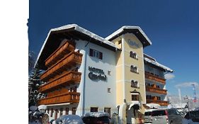 Hotel Crystal St. Johann in Tirol Exterior photo
