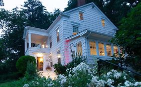 Hotel The Harbor Rose Bed & Breakfast Cold Spring Harbor Exterior photo