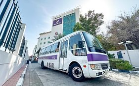 Premier Inn Dubai International Airport Exterior photo