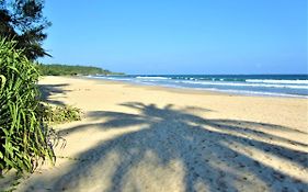 Hotel Isana Beach House Tangalle Exterior photo