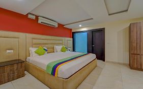 Hotel Treebo Elan Chennai Exterior photo