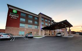 Holiday Inn Express & Suites - Detroit Northwest - Livonia, An Ihg Hotel Exterior photo