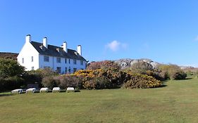 Villa Tan Y Cytiau Holyhead Exterior photo