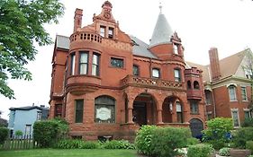 Bed and Breakfast Schuster Mansion Bed&Breakfast Milwaukee Exterior photo