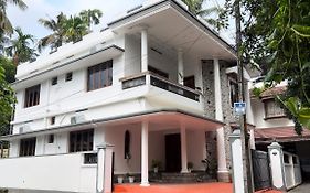 Ferienwohnung Hosted By Resmi Jayalal Kochi Exterior photo