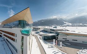 Tauern Spa Hotel&Therme Kaprun Exterior photo