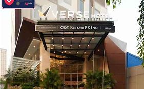 Verse Luxe Hotel Wahid Hasyim Jakarta Exterior photo