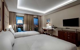 Hotel Doubletree By Hilton Istanbul Topkapi Exterior photo