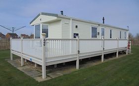 Hotel 8 Berth On The Chase Ingoldmells Exterior photo