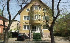 Bed and Breakfast Carmen Pension Budapest Exterior photo