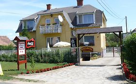 Hotel Haus Liberty Balatonlelle Exterior photo