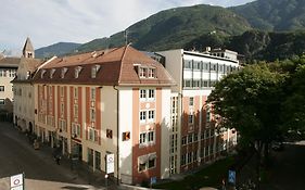 Hotel Kolpinghaus Bozen Exterior photo