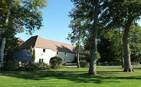 Bed and Breakfast Domaine De La Tour Saint-Pierre-Canivet Exterior photo