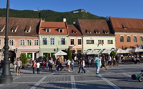 Aparthotel Casa Krone - Piata Sfatului Brașov Exterior photo