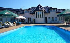 Hotel Brydar With Sauna, Swimming Pool And Jacuzzi Großmöllen Exterior photo